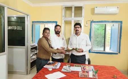 ନୂତନ କଳାହାଣ୍ଡି DIPRO ମନୋଜ କୁମାର ବେହେରାଙ୍କୁ ‘କଳିଙ୍ଗ ଦର୍ପଣ’ ଓ ‘କଳିଙ୍ଗ ୱେବ୍ ମିଡ଼ିଆ ଇନସାଇଟ୍’ ପକ୍ଷରୁ ଭବ୍ୟ ସ୍ୱାଗତ ସମ୍ବର୍ଦ୍ଧନା