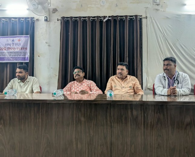 ଜୁନାଗଡ଼ ଡାକ୍ତରଖାନାରେ ସ୍ୱାସ୍ଥ୍ୟମନ୍ତ୍ରୀଙ୍କ ସମୀକ୍ଷା: ୧୦ ଦିନରେ ଆରମ୍ଭ ହେବ ଦାନ୍ତ ଚିକିତ୍ସା, ଖୁବଶୀଘ୍ର ନିଯୁକ୍ତ ହେବେ ବିଶେଷଜ୍ଞ ଡାକ୍ତର